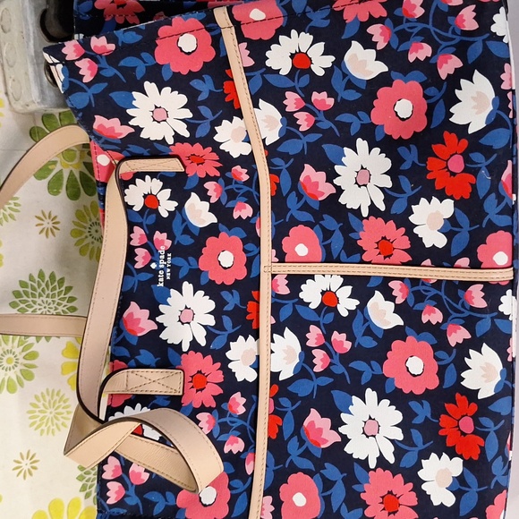KatecSpade floral tote - Picture 2 of 4